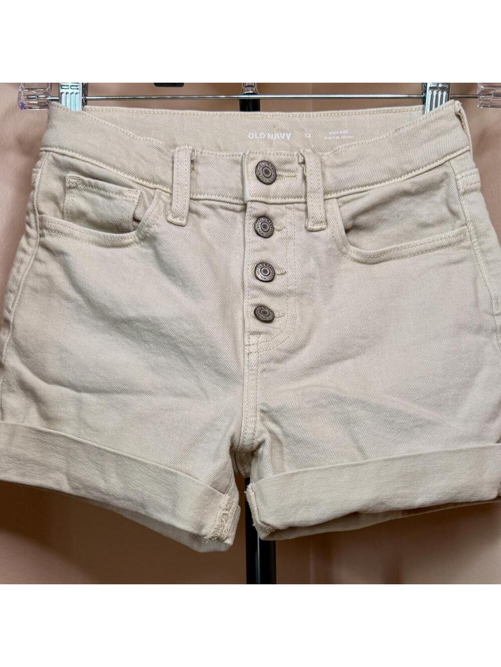 Abercrombie & Fitch Kid's Tan and Cream Shorts - Picture 5 of 6